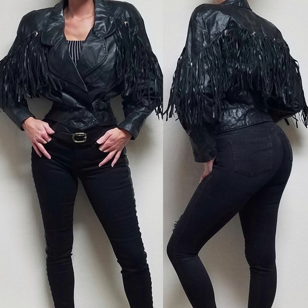 VINTAGE 80s G-III Black Leather Fringe Cropped Batwing Bolo Motorcycle Jacket
